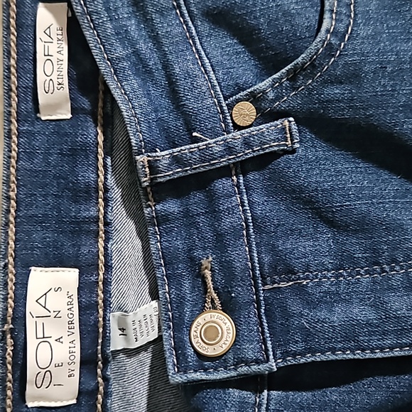 Sofia jeans by sofia Vergara skinny ankle blue in color size 14 - Picture 2 of 7